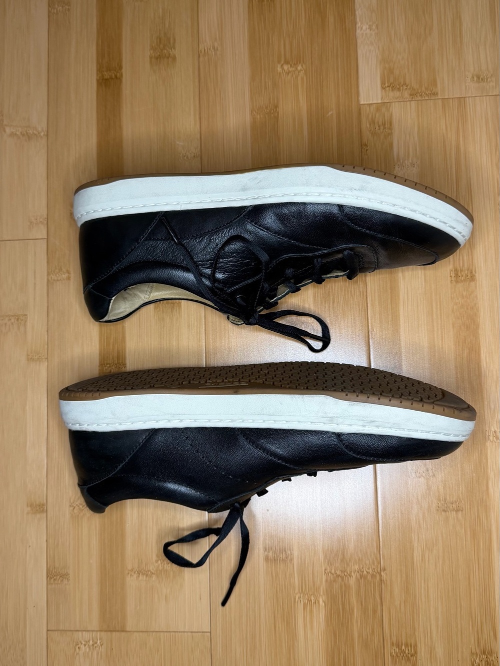 Dansko Black Leather Women’s Lace-Up Sneakers with White Soles *lightly used - Picture 2 of 5